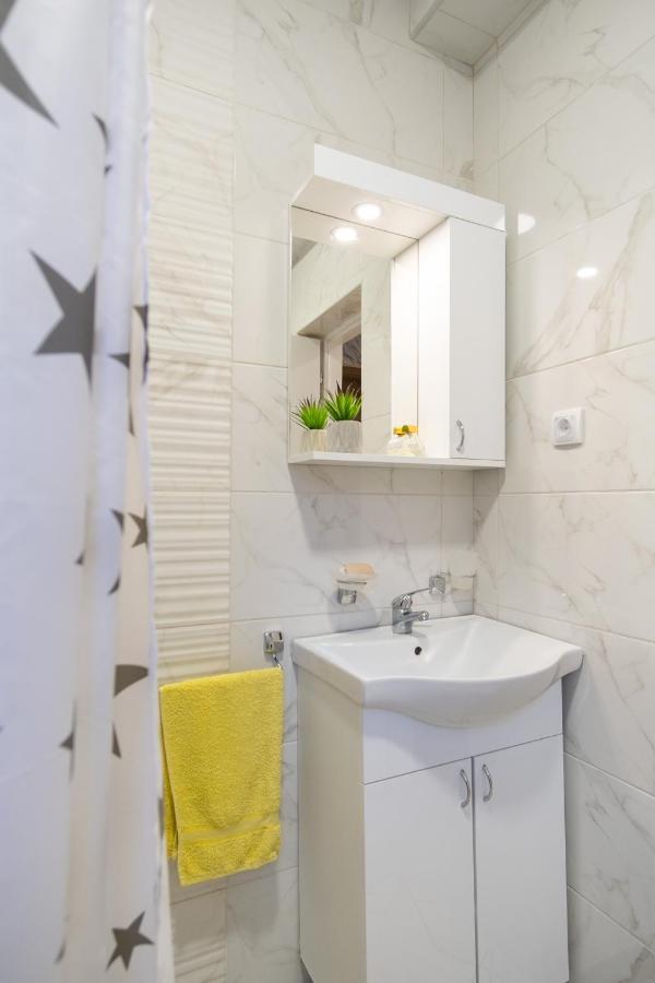 Apartments Solar Требинье Экстерьер фото