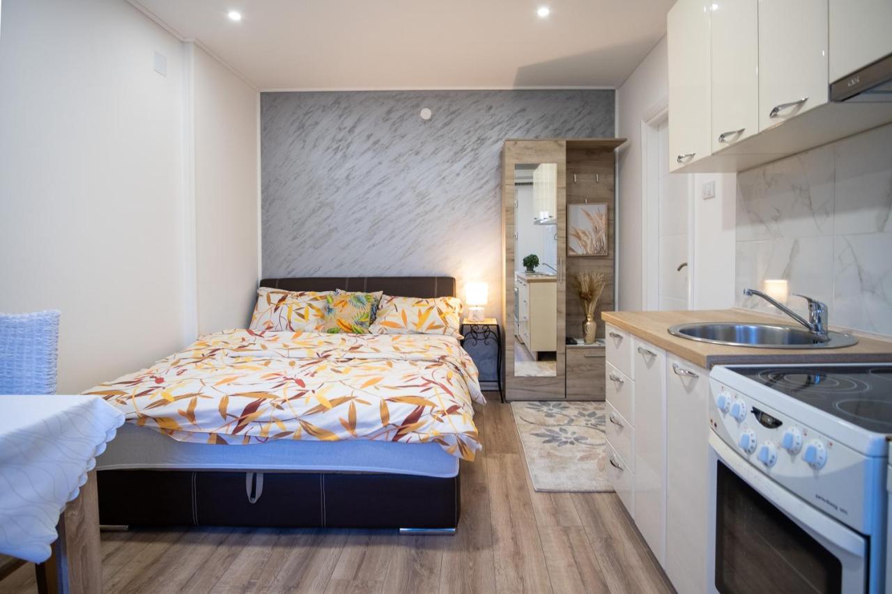 Apartments Solar Требинье Экстерьер фото